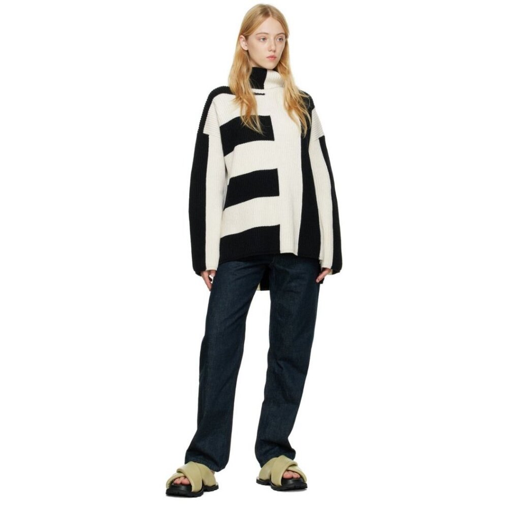 Joseph Graphic Turtleneck High Neck Knit Sweater Black / White / Size Small
